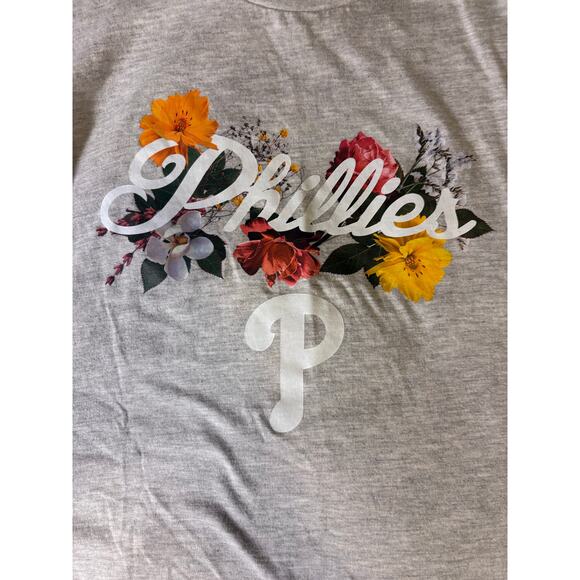 Phillies Large Floral sleeveless t shirt - Picture 3 of 4